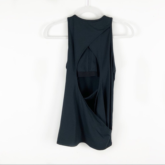 Fabletics Work Out Tank With Open Back - Picture 3 of 3